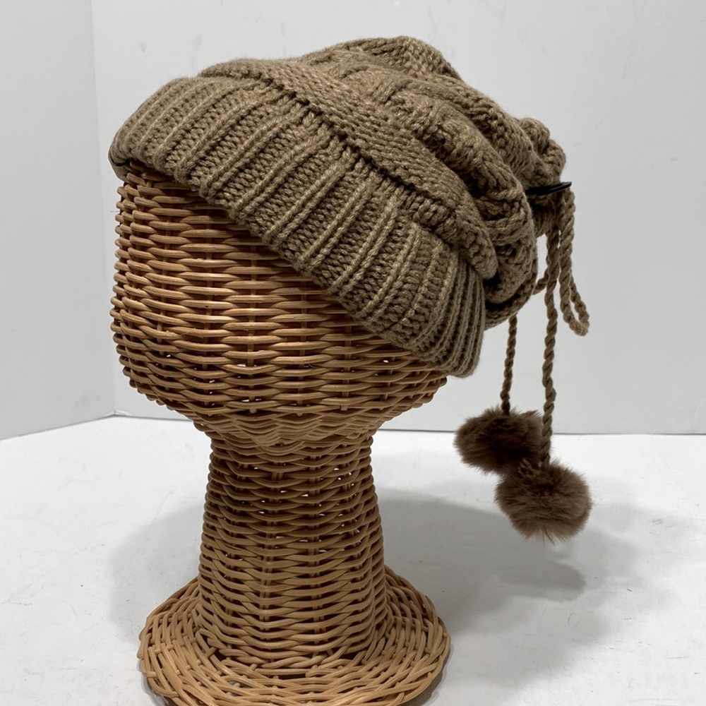 Tan winter hat D&Y ponyflo or snood NEW